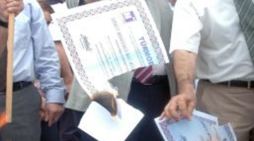 Smmmo &Uuml;yeleri Halay &Ccedil;ekip Ruhsat Yaktı