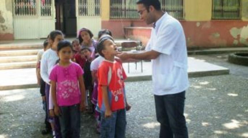 Yumurtalık'ta &Ouml;ğrencilere Ağız Ve Diş Taraması
