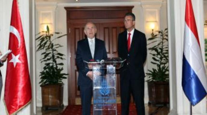 Hollanda Başbakan Yardımcısı Verhagen, Kadir Topbaş'ı Ziyaret Etti