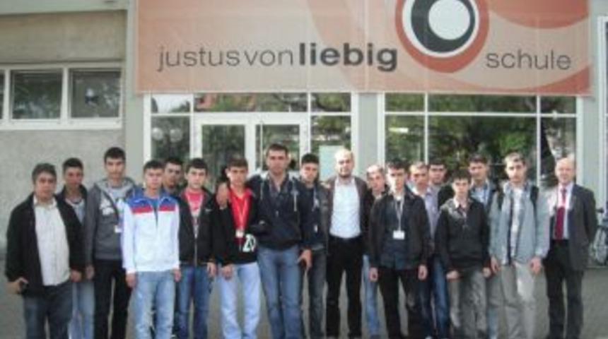 Niğdeli &Ouml;ğrenciler Avrupa&rsquo;da Staj G&ouml;r&uuml;yor