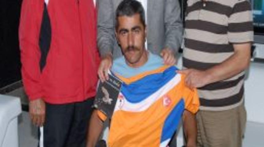 Başkan Evcilmen'e "engelli Rampası" Teşekk&uuml;r&uuml;