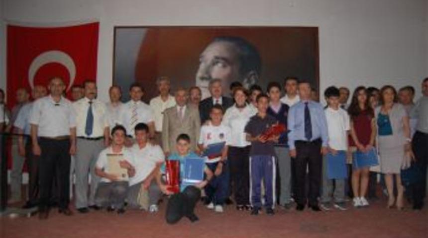 Matematik Olimpiyatları &ouml;d&uuml;l t&ouml;reni yapıldı