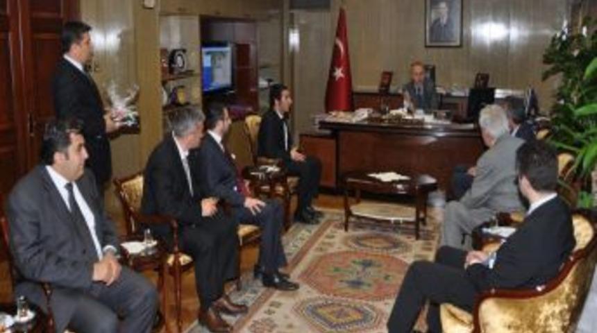 Bel&ccedil;ika B&uuml;y&uuml;kel&ccedil;isi Pol De Witte'den Vali Ata'ya Ziyaret