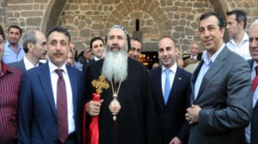 Meryem Ana Kilisesi'nde Hz. İsa&rsquo;nın G&ouml;ğe Y&uuml;kselişi Ayinle Kutlandı