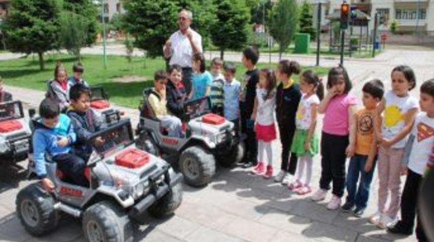 Trafik Parkı &Ccedil;ocukların Ilgi Odağı Oldu