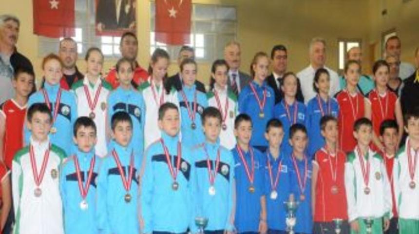 T&uuml;rkiye Badminton Şampiyonası &Ccedil;orum'da Yapıldı