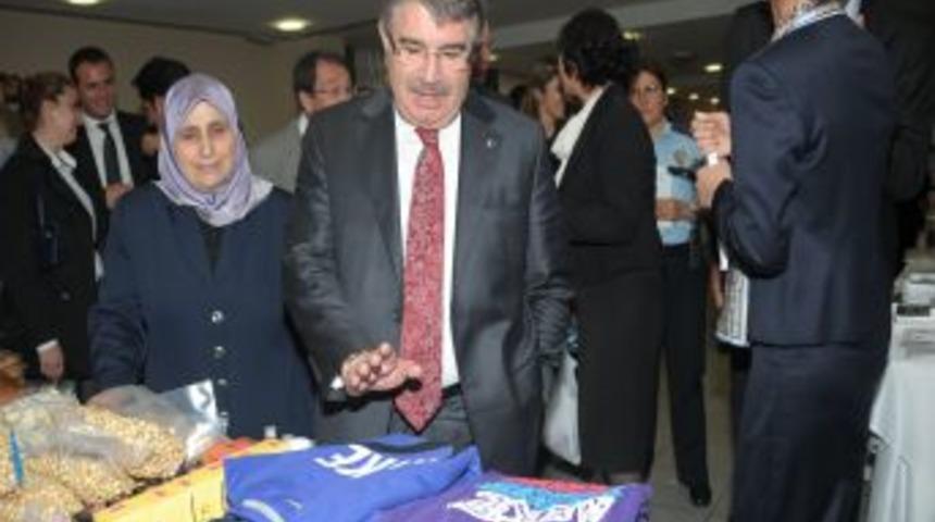 Emniyet Mensuplarının Hanımlarından Şehit Aileleri I&ccedil;in Kermes