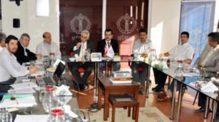 Ersoy M&Uuml;SİAD'ın konuğu oldu