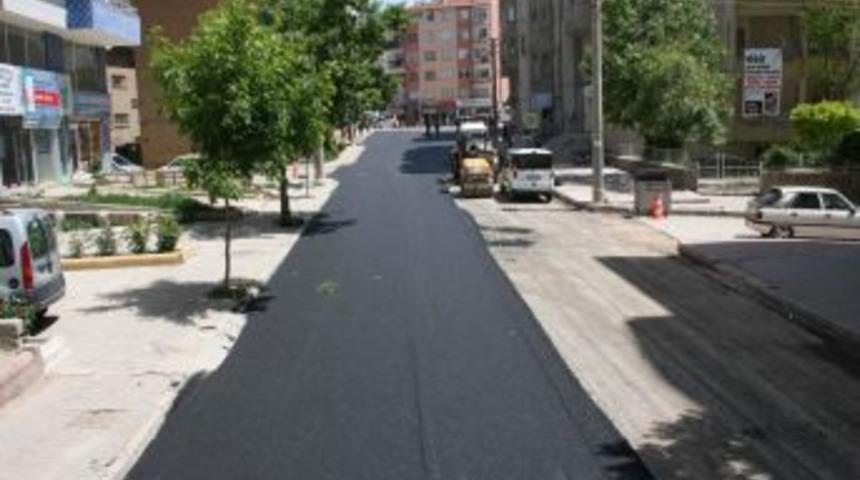 Niğde Ethem Onbaşı Caddesi Asfaltlanıyor