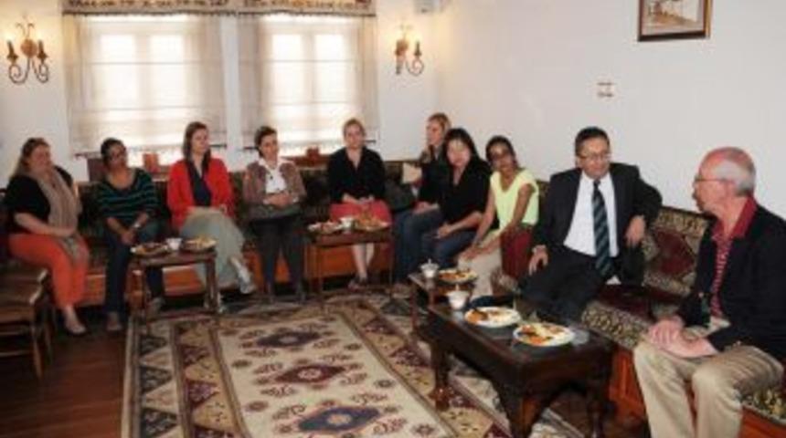 Amerikalı Öğrencilerden Hamamönü'ne Ziyaret