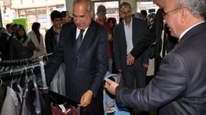 &Ouml;ğrenciler Yararına Kermes A&ccedil;ıldı