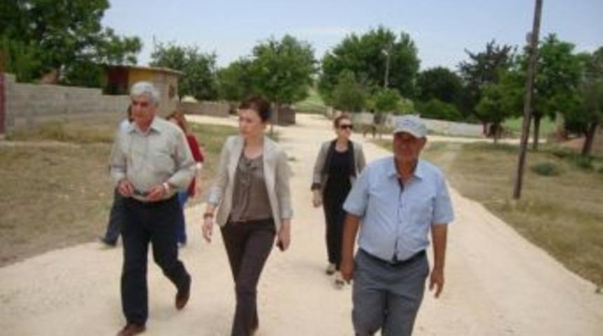 Kaymakam U&ccedil;ar K&ouml;ylerde İncelemelerde Bulundu