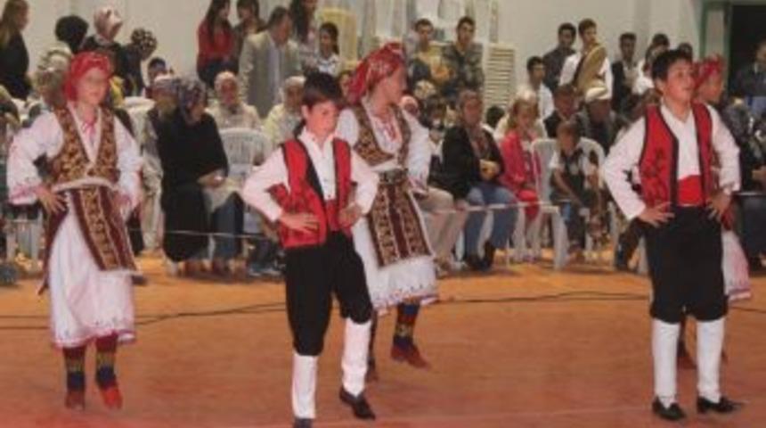 Yenişehir'de Halk Oyunları Şenliği