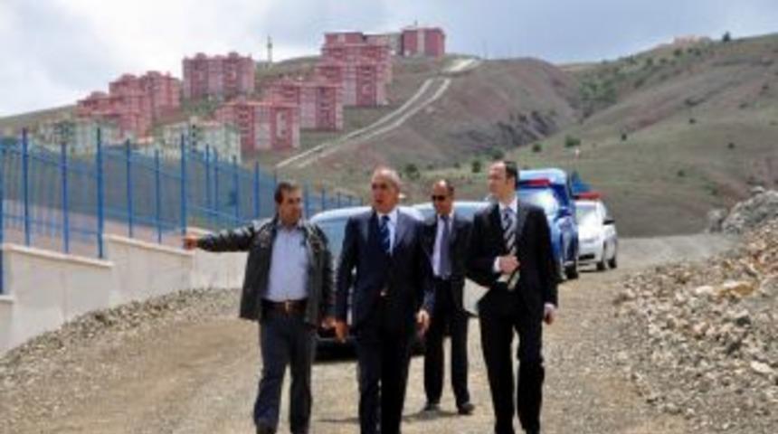 İl&ccedil;e İdarecileri &Ouml;ğrencilerle Bir Araya Geldi