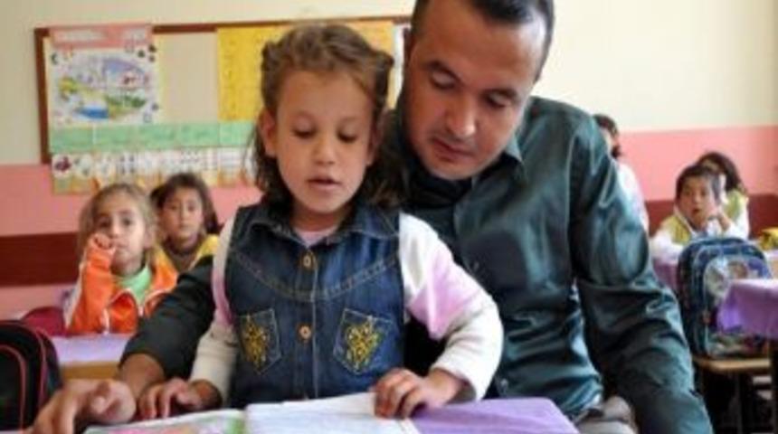 Tut İl&ccedil;esindeki Okul M&uuml;d&uuml;rleri Toplandı