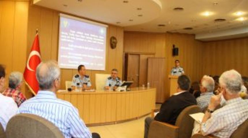 Trafikte En Fazla İhbar 'kırmızı Işık İhlali' Ve 'telefon'a Yapıldı