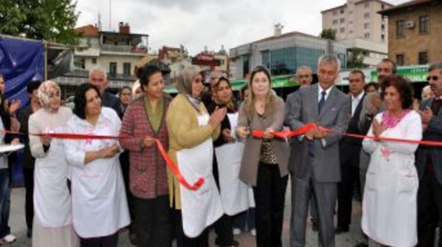 Isparta'da &Uuml;retici Kadınlar Pazarı A&ccedil;ıldı