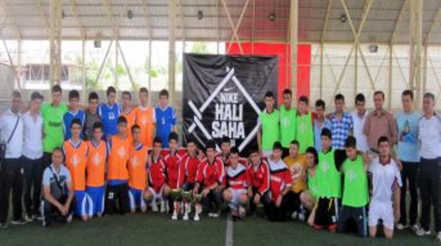 Liseler Arası Nıke Halı Saha Turnuvası Sona Erdi
