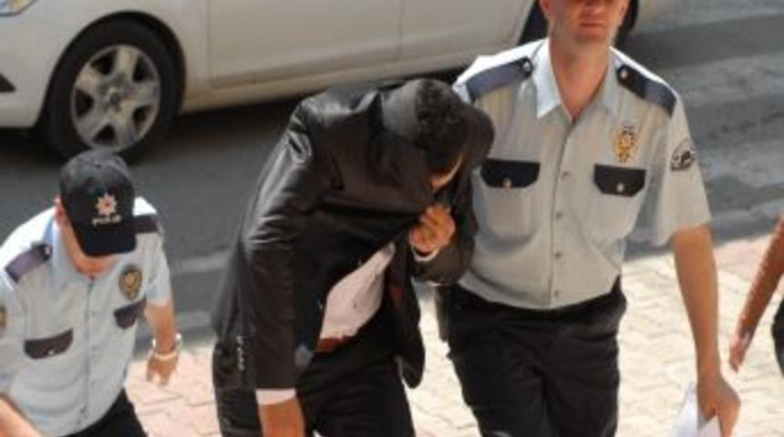 'kız Arkadaşına G&ouml;r&uuml;nt&uuml;l&uuml; Şantaj' İddiasıyla G&ouml;zaltına Alındı