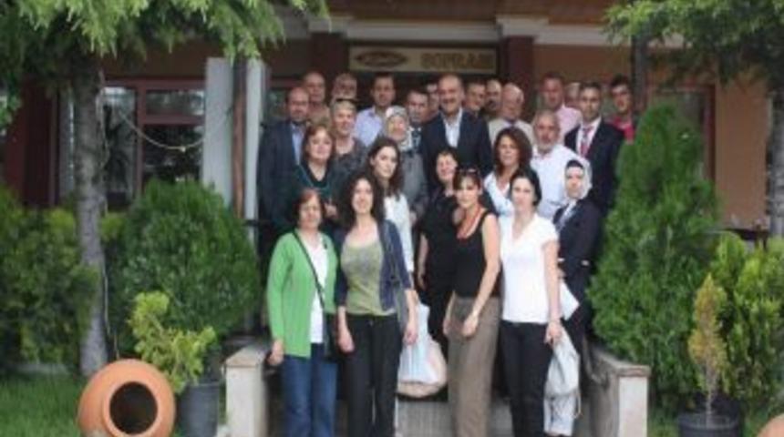 Kosova Milli Eğitim Heyeti Kula'yı Ziyaret Etti