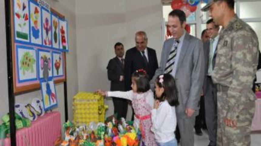 Anaokulu &Ouml;ğrencilerinden Yılsonu Sergisi