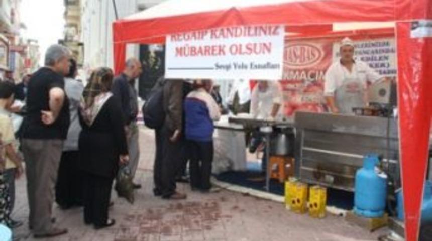 Sevgi Yolu esnafından lokma hayrı