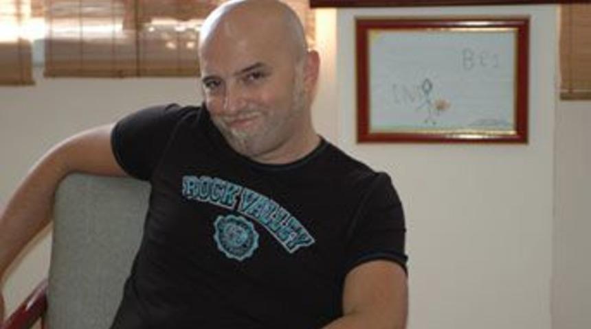 Sibel Can evde ne g&ouml;rd&uuml;?