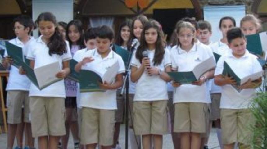 D&uuml;nya Koleji'nden Yılsonu Şenliği