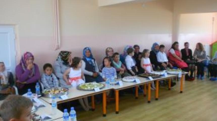 Pazarlar'da 'annemle Pasta Yapıyorum' Yarışması