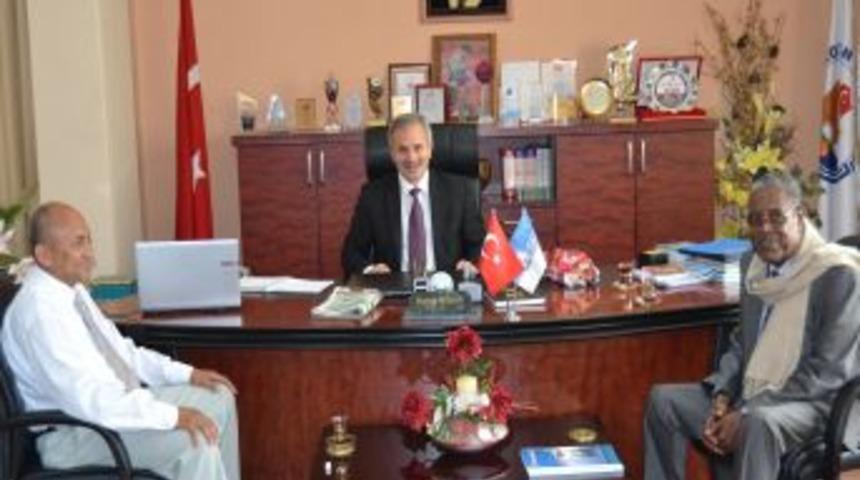 Başkan Özgan'a Uluslararası Diplomat Ziyareti