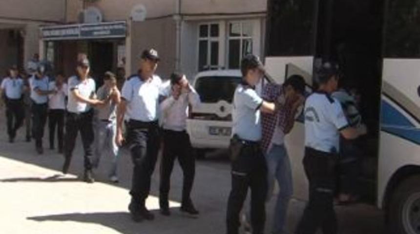 Şanlıurfa'da fuhuş oeprasyonu: 12 g&ouml;zaltı