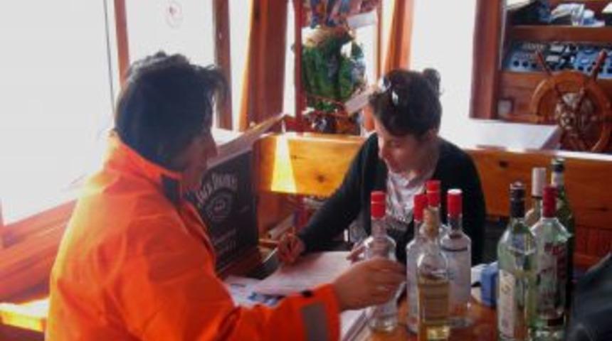 Muğla&rsquo;da Tekneler Sıkı Denetimden Ge&ccedil;iriliyor