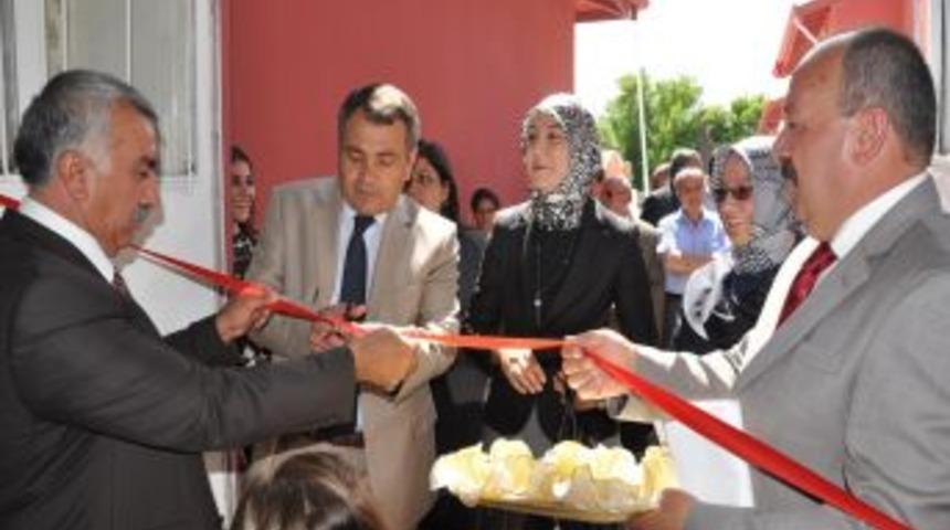 Balışeyh'te Gelinlik Defilesi