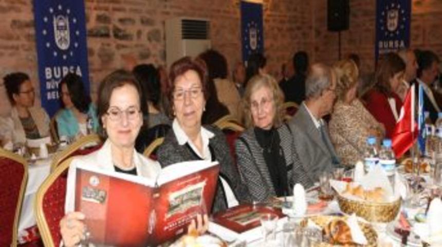 Bursa Kız Lisesi'nin Tarihi Kitap Oldu