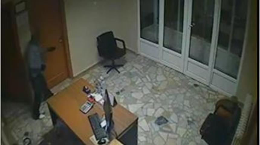 Jandarmadan Hırsızlık Zanlısına Şafak Operasyonu