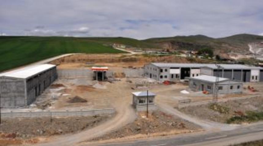 Kırşehir Belediyesi B&uuml;t&uuml;n Birimlerini Tek Yerde Topluyor