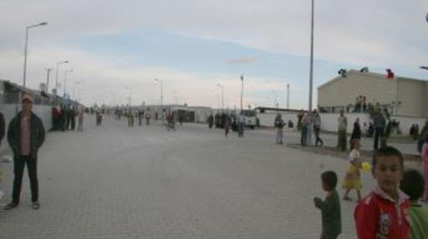 T&uuml;rkiye'de 24 Bin 326 Suriyeli Var