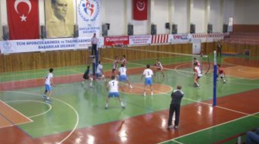 Gen&ccedil;lerde Voleybol Heyecanı Kapadokya&rsquo;da Başladı