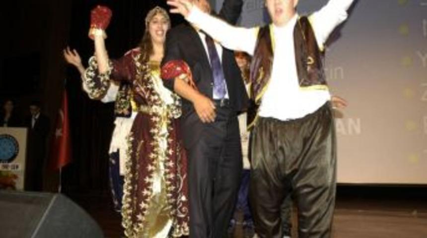 G&ouml;n&uuml;llerdeki Engelleri De Aştılar