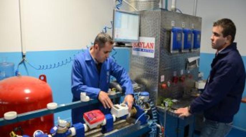 BUSKİ Su Saya&ccedil;larına Bakım Yapıyor