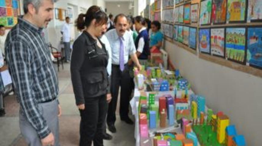 Atat&uuml;rk İlk&ouml;ğretim Okulu &Ouml;ğrencileri H&uuml;nerlerini Sergiledi