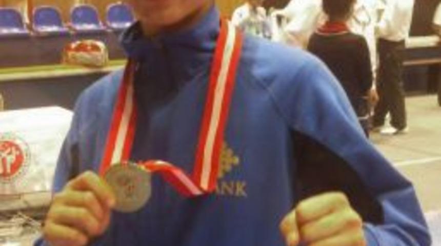 Tekvando T&uuml;rkiye Şampiyonu Cemal Şaşmaz'dan