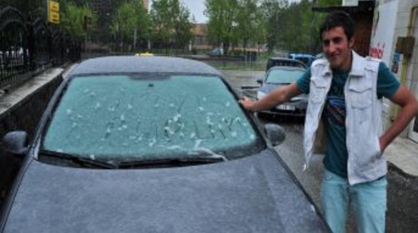 Erzurum'da Kar S&uuml;prizi