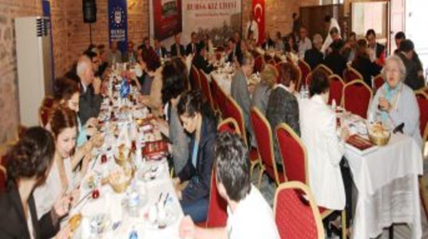 Bursa Kız Lisesi'nin Tarihi &Ouml;l&uuml;ms&uuml;zleşti