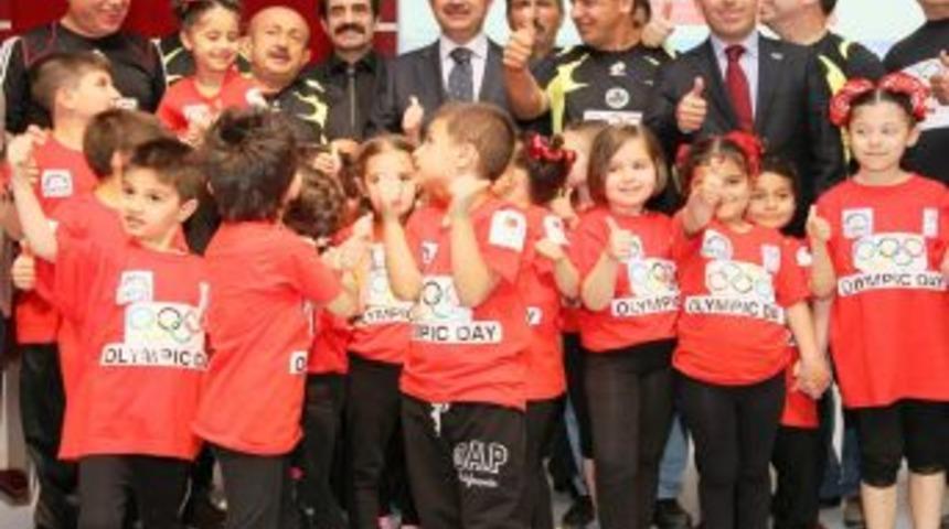 Başkan K&ouml;şker T&uuml;m Gebzelileri Olimpik Y&uuml;r&uuml;y&uuml;şe Davet Etti