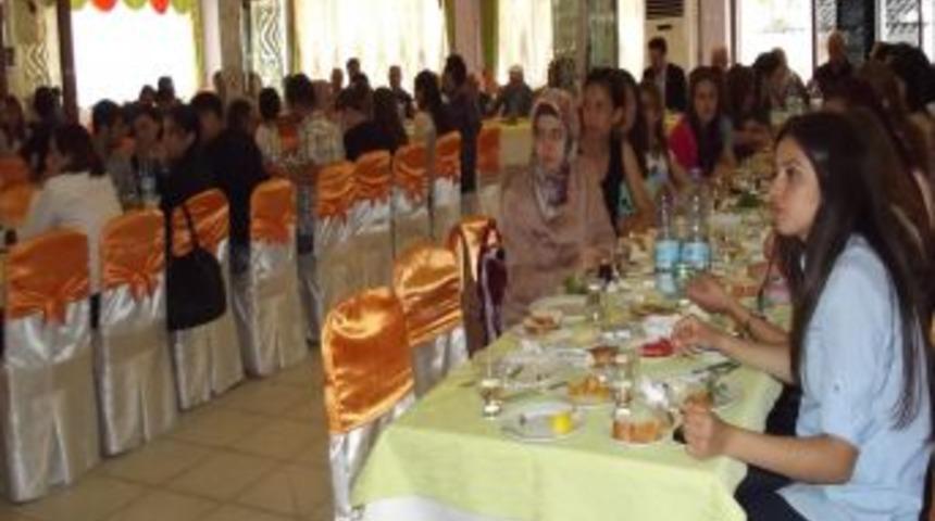 'yalnız Değilsiniz' Projesinde Yaşlılar Hatırlandı