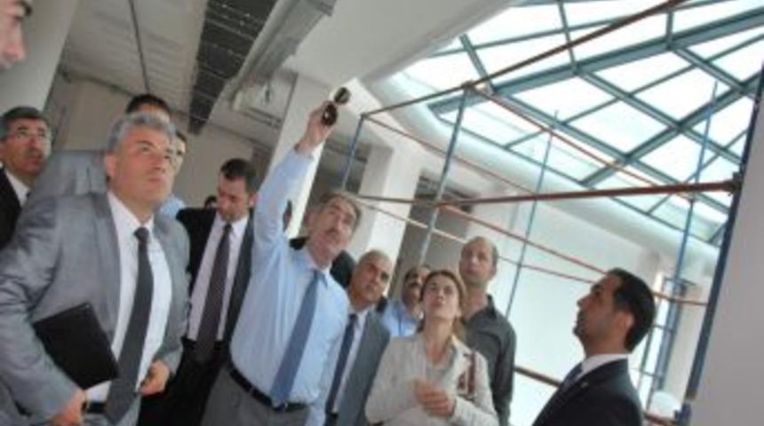 K&uuml;lt&uuml;r Ve Turizm Bakanı G&uuml;nay Aydın'da