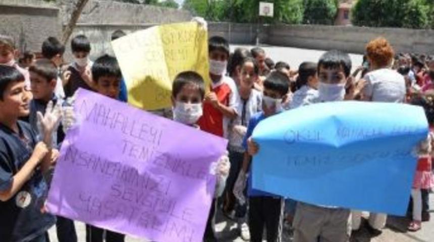 Yenişehir Belediyesi Minik &Ouml;rencilerle Temizlik Kampanyası Başlattı