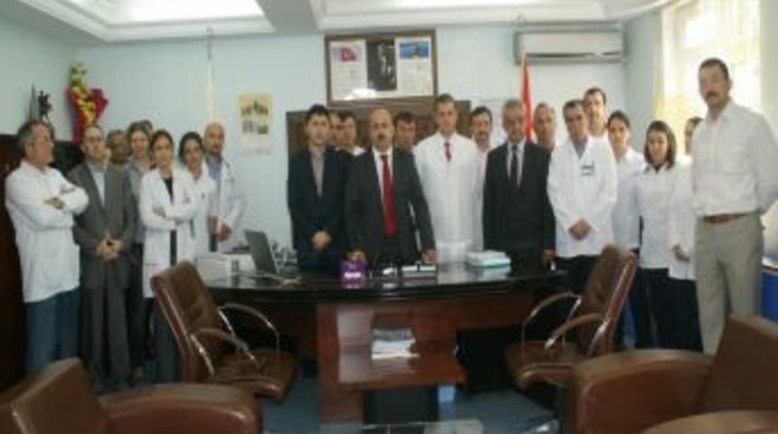 Ameliyata Almadığı Hastanın Yakınlarının Saldırısına Uğradı