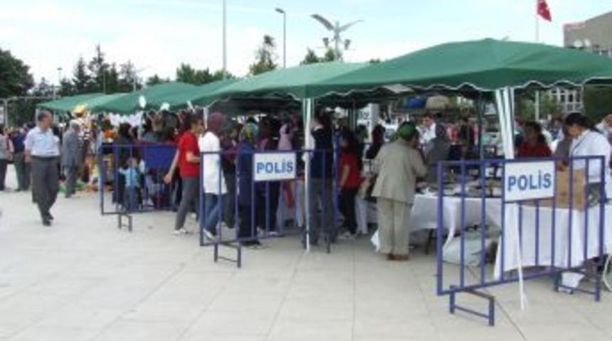 Adapazarı Kız Teknik Ve Meslek Lisesi İlk Defa Satış Ama&ccedil;lı Kermes D&uuml;zenliyor